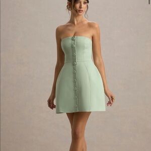 Anniston | Light Green Bandeau Tailored Button Mini Dress
US 6 / PISTACHIO